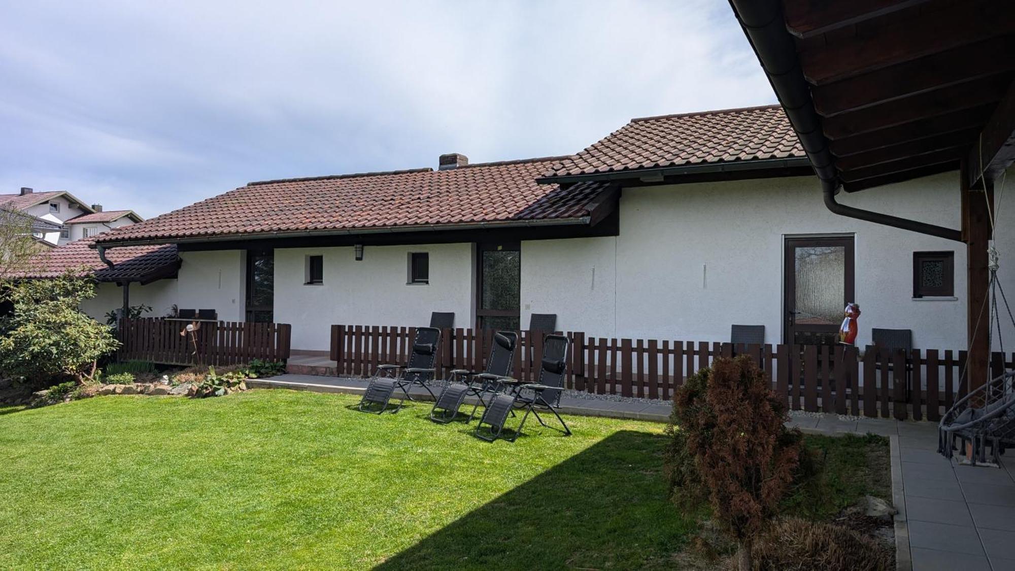 Cafe Zum Toni Hotell Thyrnau Eksteriør bilde