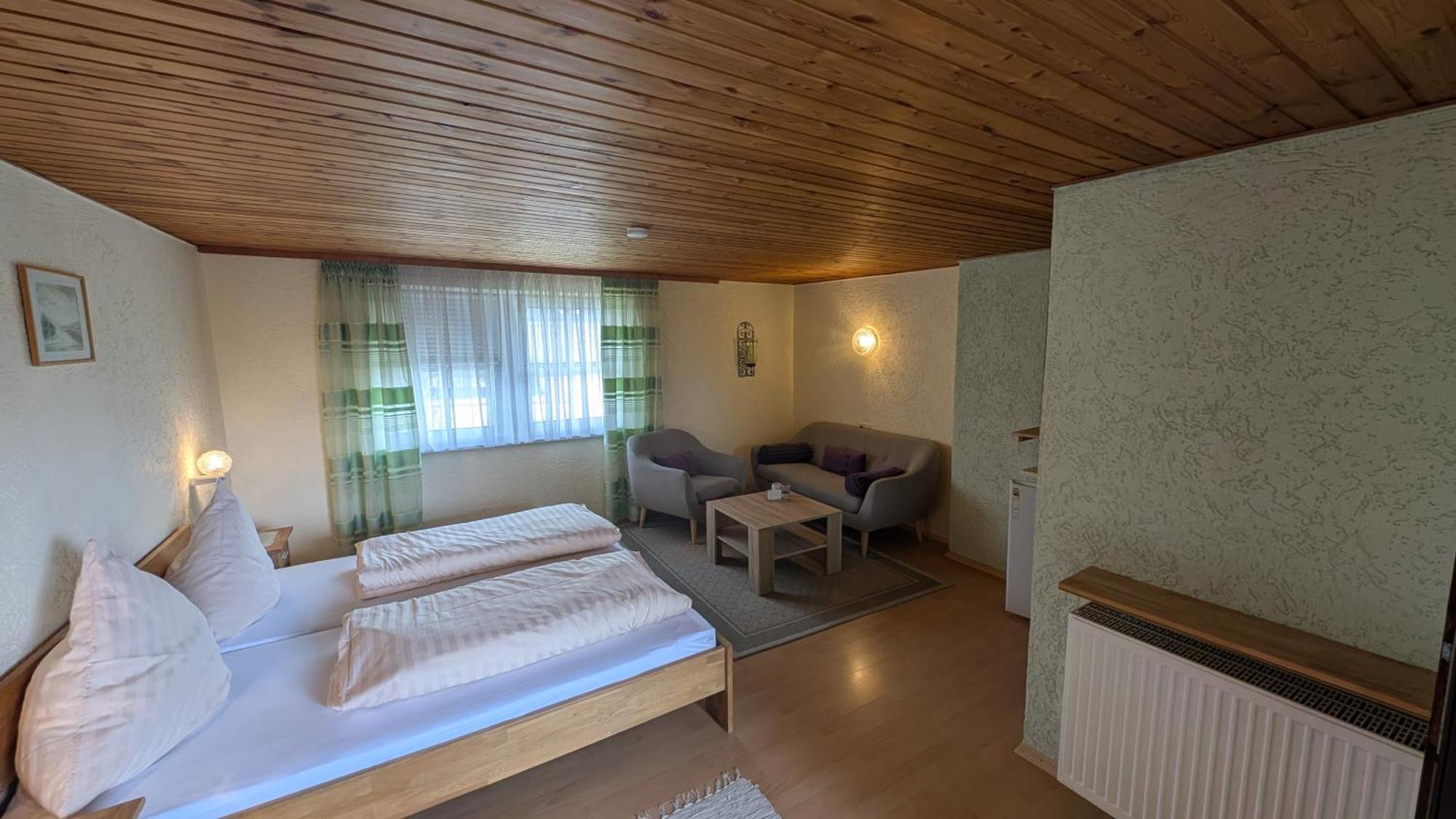 Cafe Zum Toni Hotell Thyrnau Eksteriør bilde