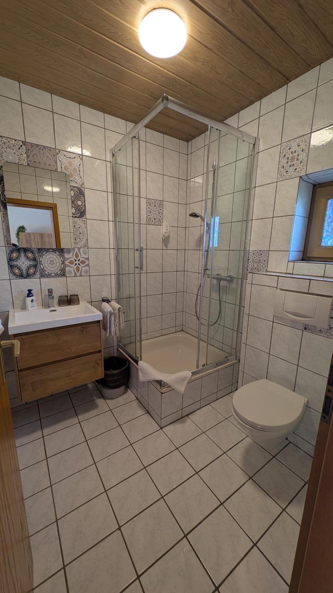 Cafe Zum Toni Hotell Thyrnau Eksteriør bilde