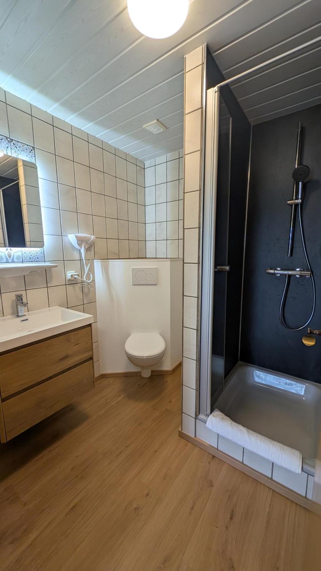 Cafe Zum Toni Hotell Thyrnau Eksteriør bilde